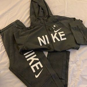New XL Nike Track suit 🔥